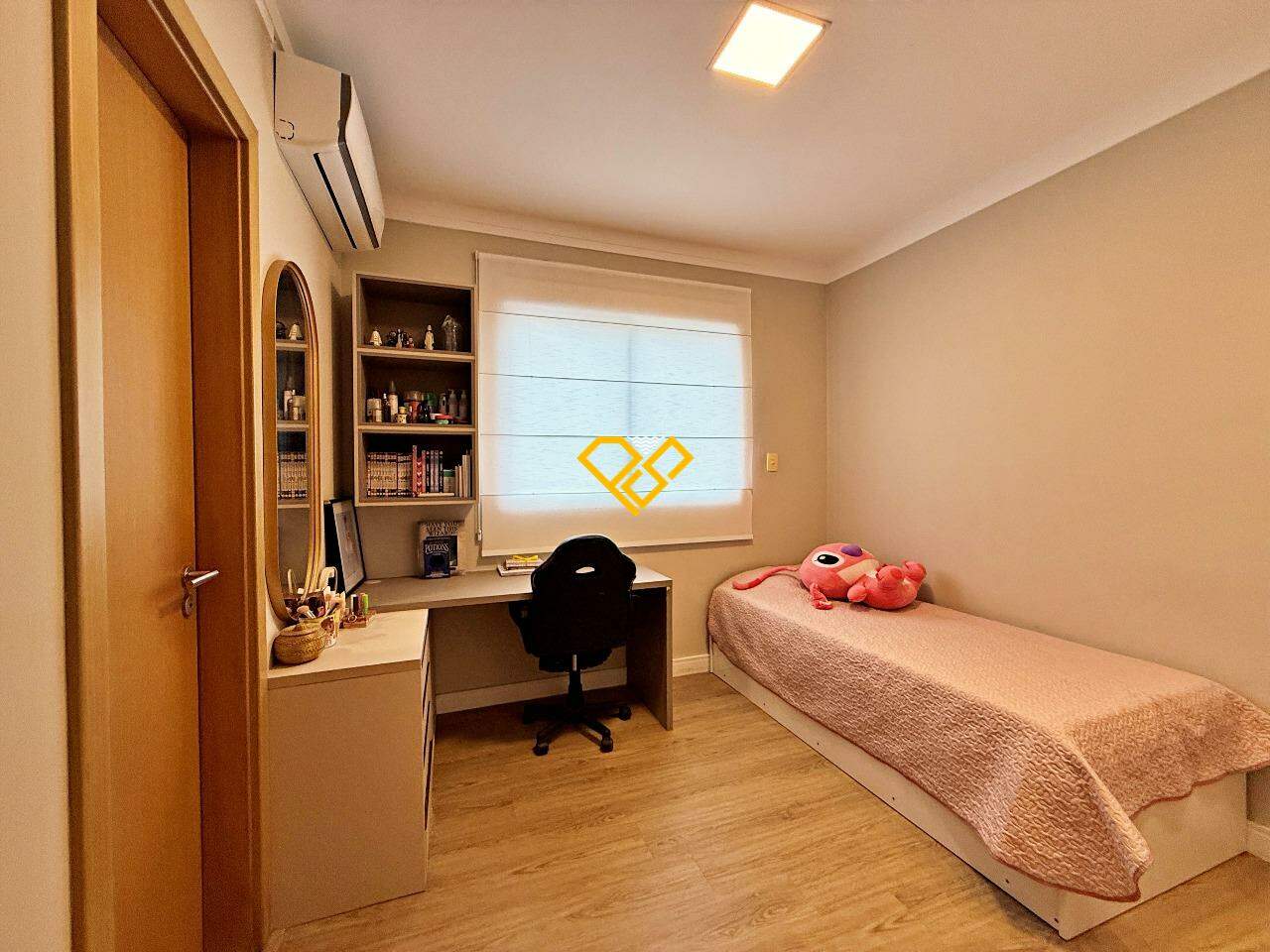 Apartamento à venda no Embaré: Suíte 3