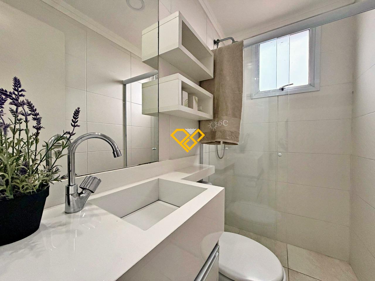 Apartamento à venda no Macuco: Wc suíte