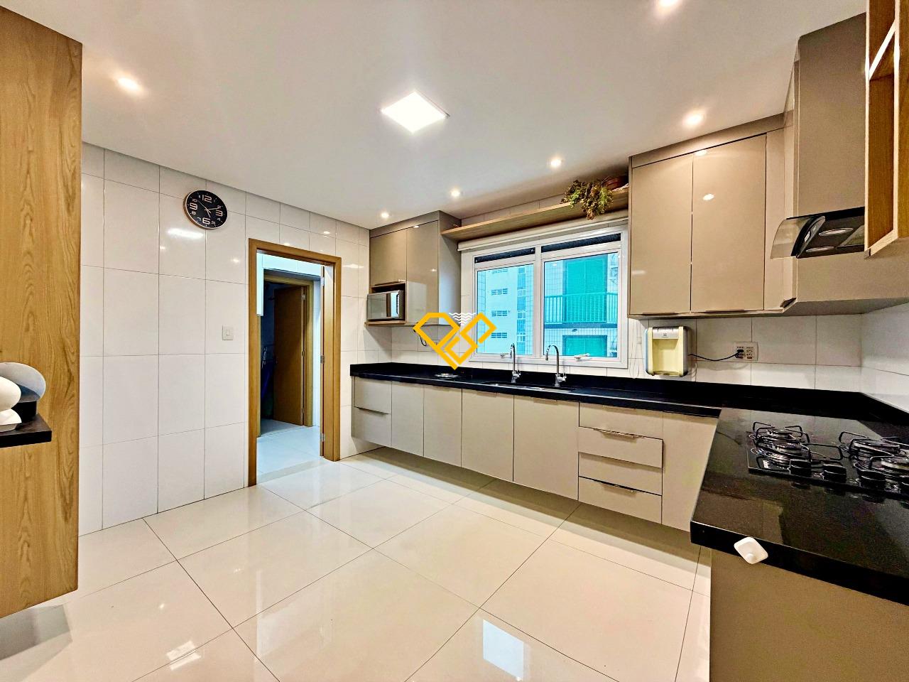 Apartamento à venda no Embaré: Cozinha