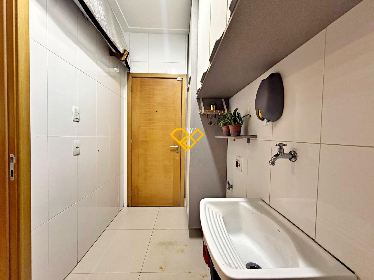 Apartamento à venda no Embaré: Área de serviço