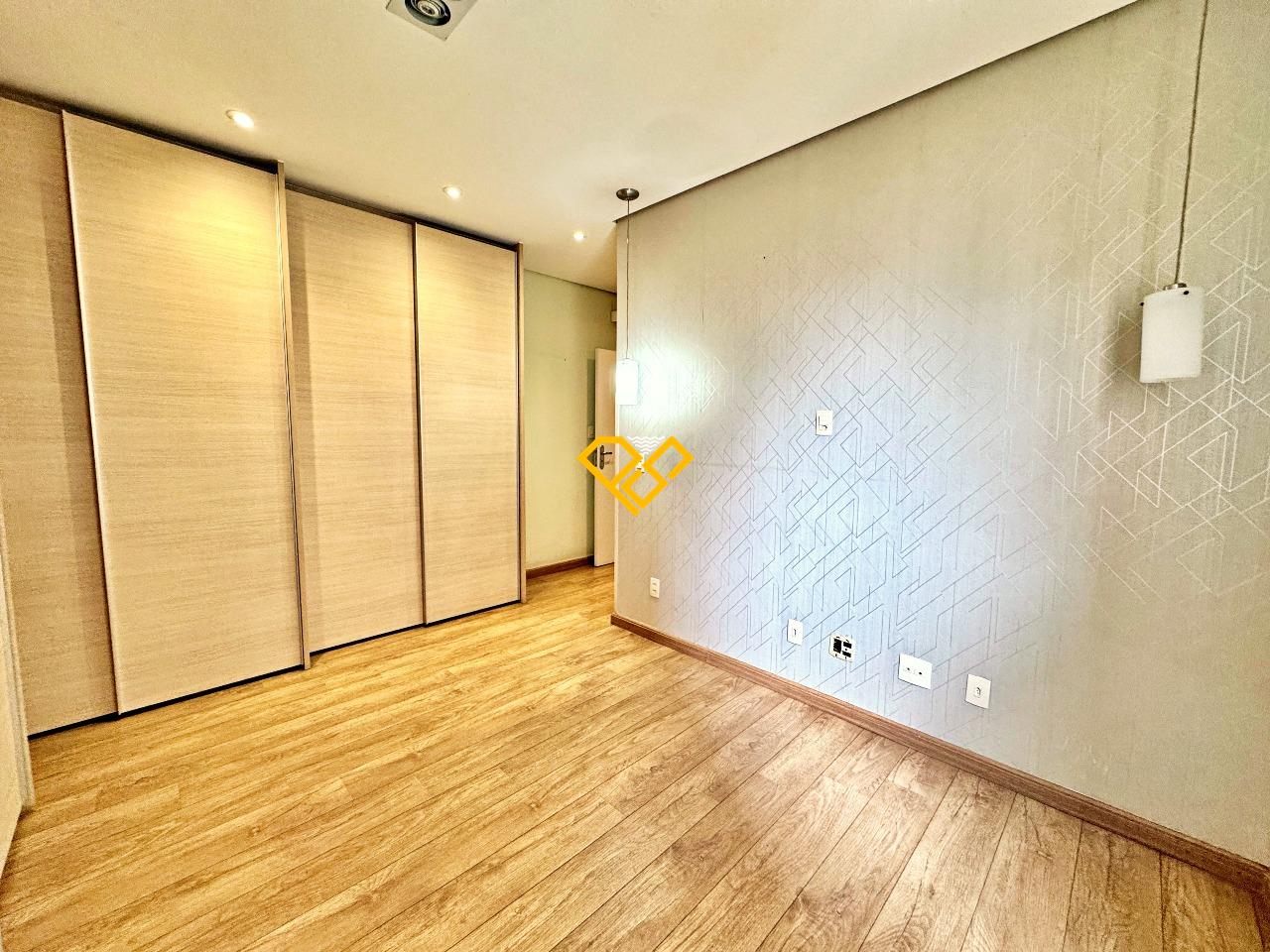 Apartamento à venda no Boqueirão: Dormitório 1 - suíte