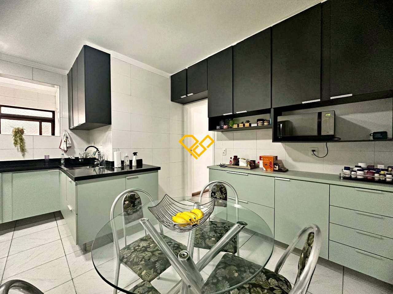 Apartamento à venda no Gonzaga: Cozinha