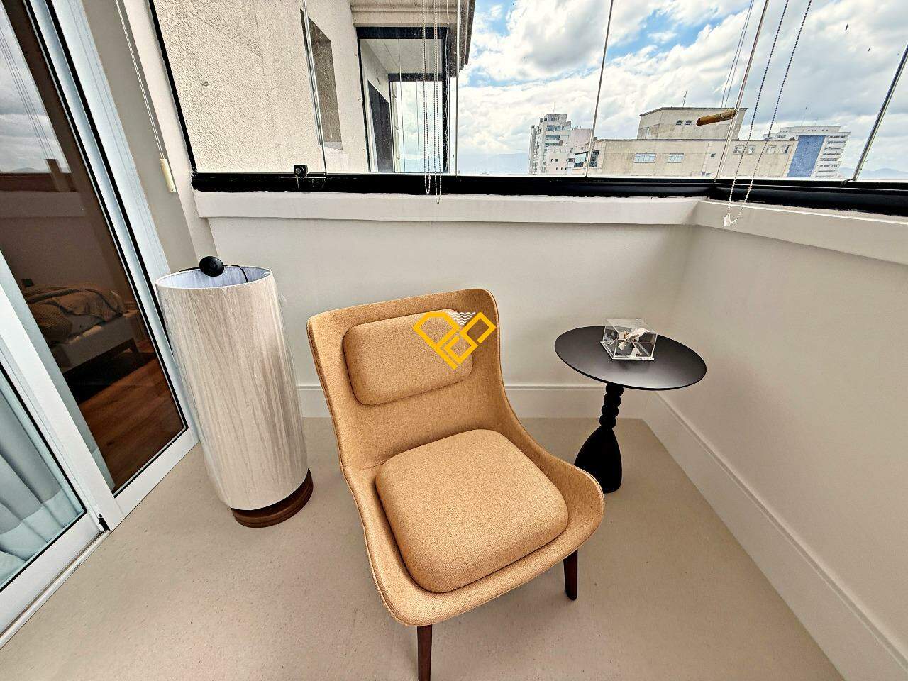 Apartamento à venda no Vila Rica: Varanda
