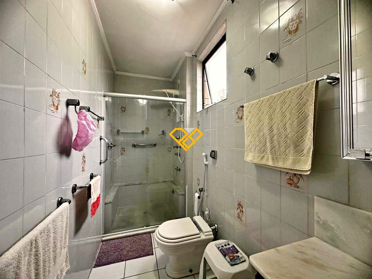 Apartamento à venda no Gonzaga: Wc suíte