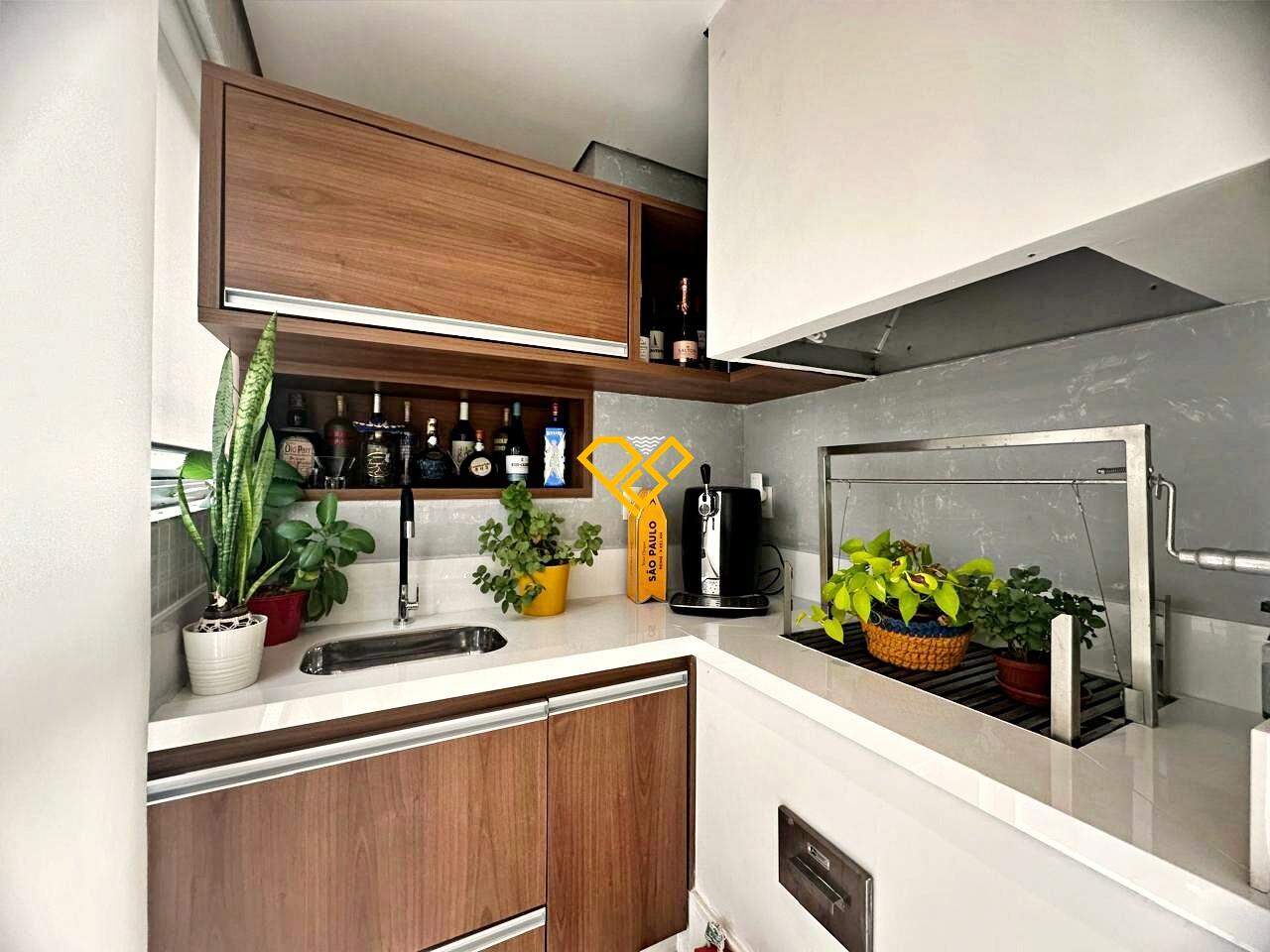 Apartamento à venda no Gonzaga: Varanda com churrasqueira