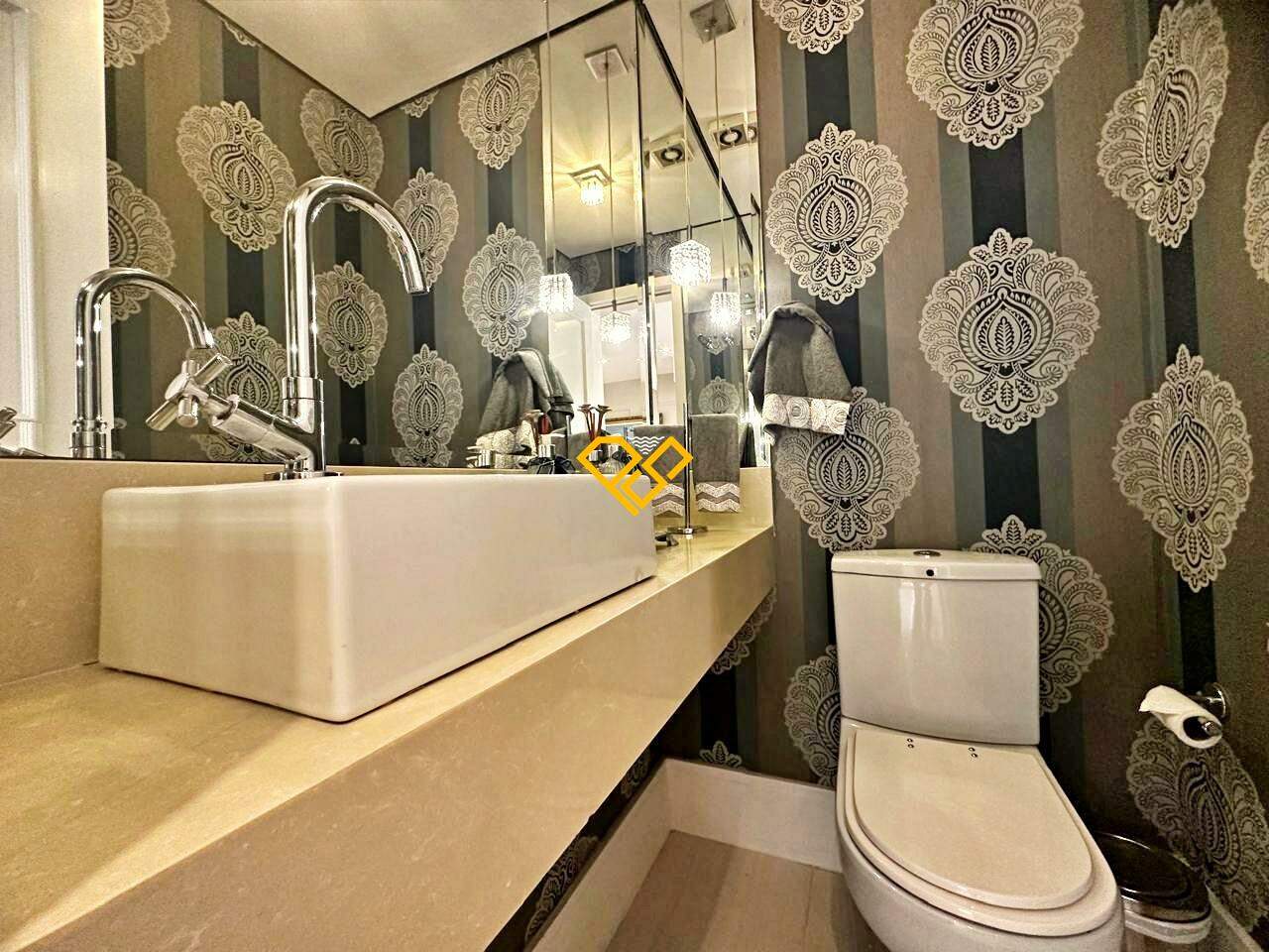 Apartamento à venda no Gonzaga: Lavabo