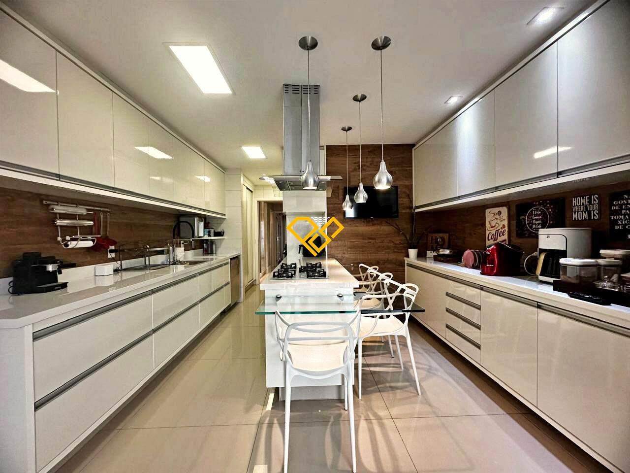 Apartamento à venda no Gonzaga: Cozinha