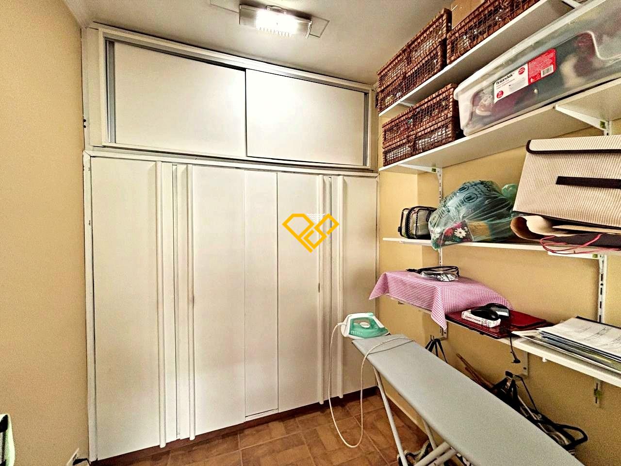 Apartamento à venda no Pompéia: Dependência