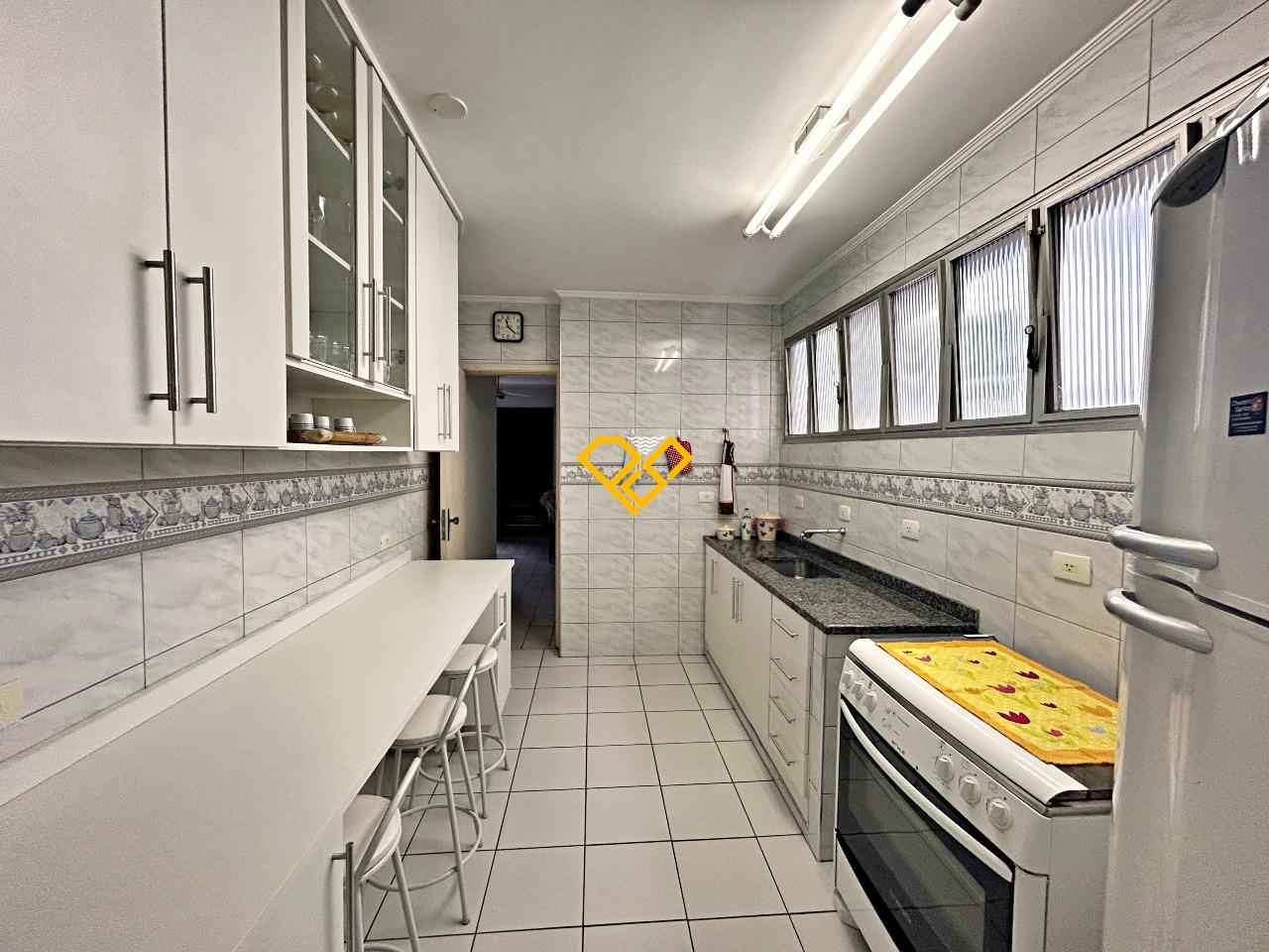 Apartamento para aluguel no Gonzaga: Cozinha