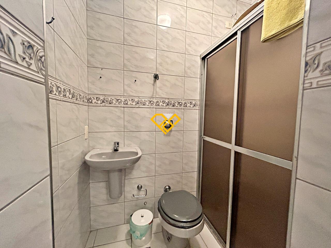 Apartamento para aluguel no Gonzaga: Wc de serviço
