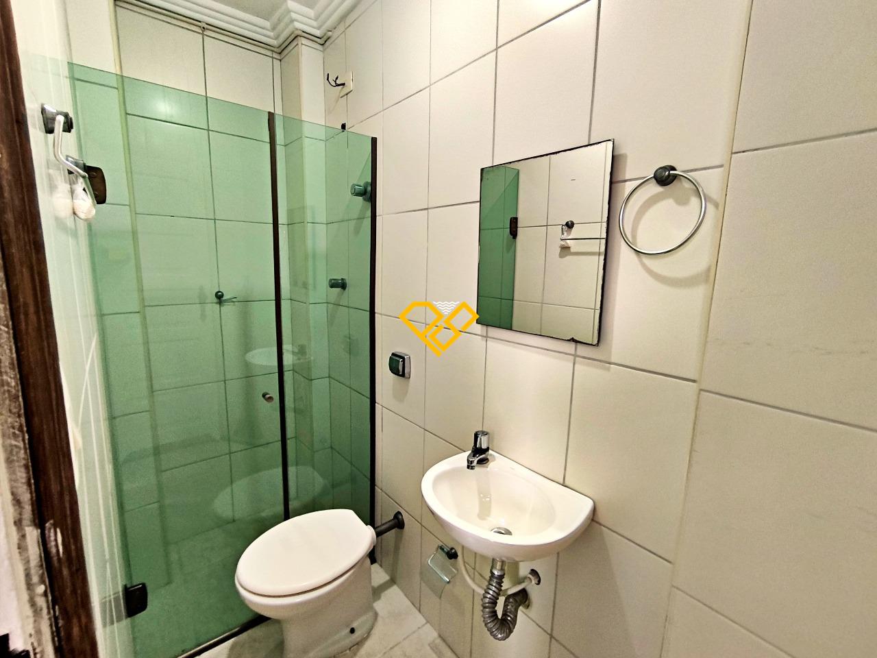 Apartamento para aluguel no Boqueirão: Wc de serviço