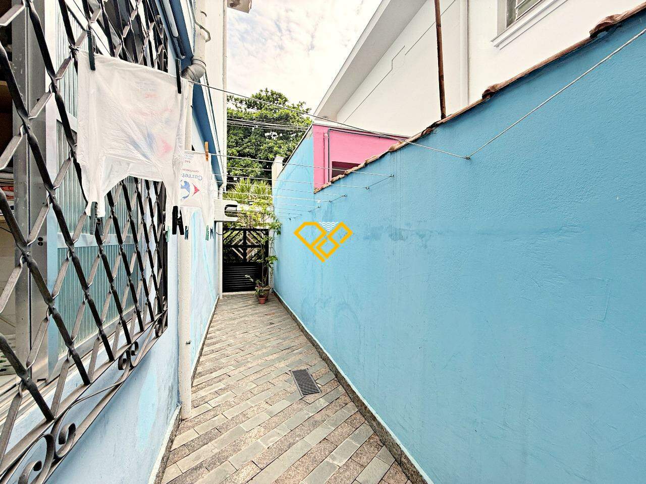 Apartamento à venda no Boqueirão: Quintal olateral