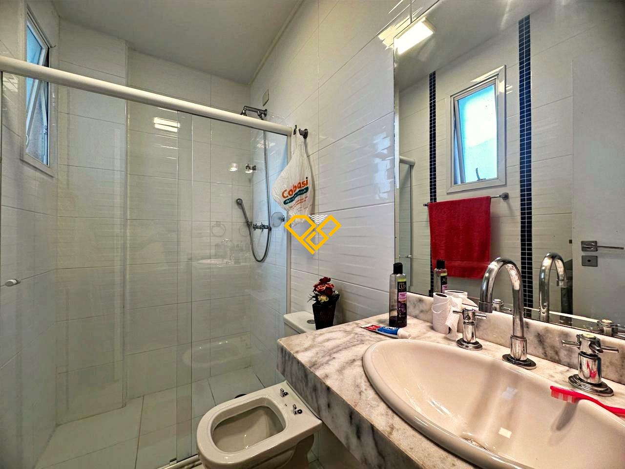 Sobrado à venda no Gonzaga: Wc suíte