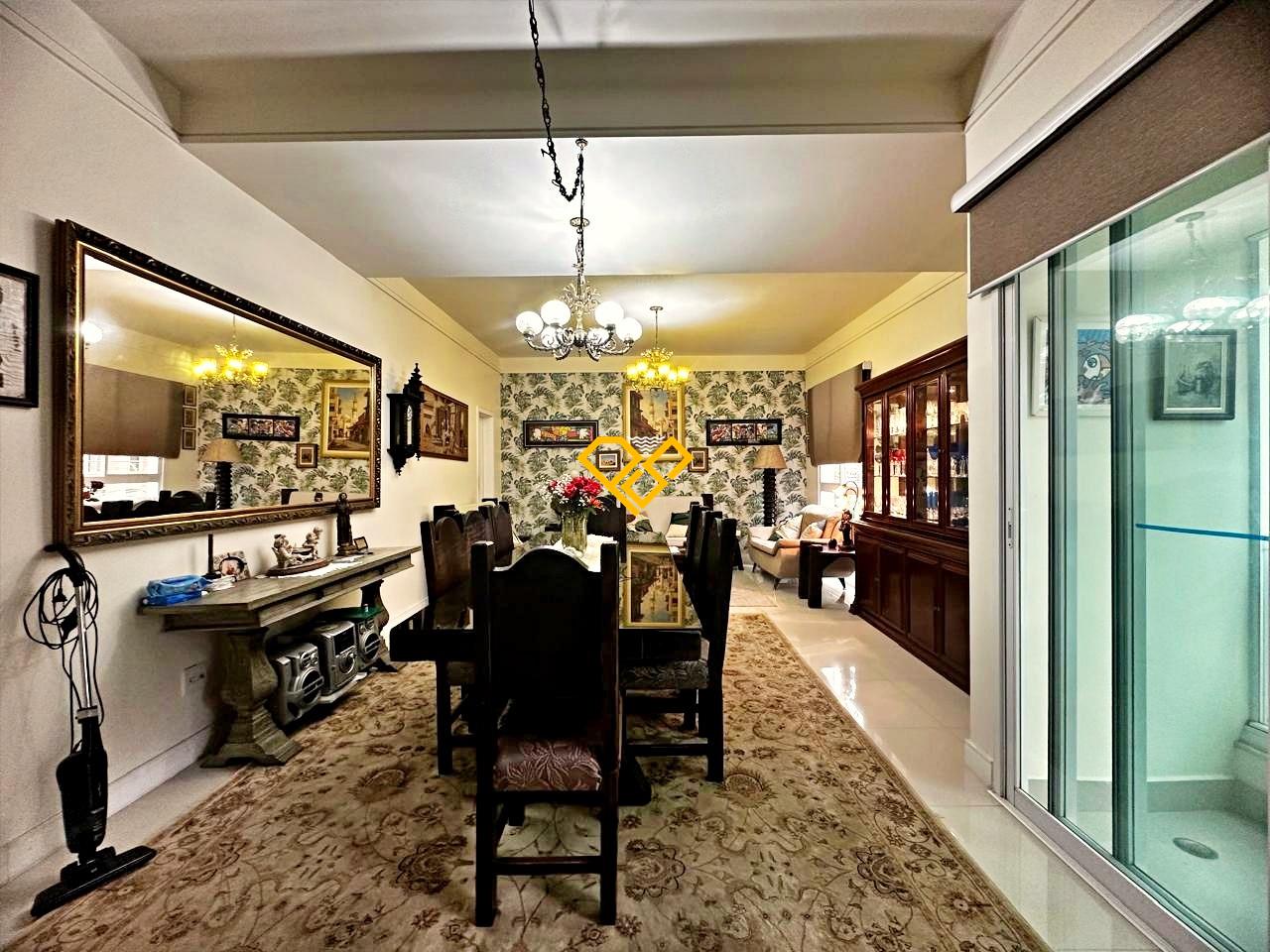 Sobrado à venda no Gonzaga: Sala 1° piso