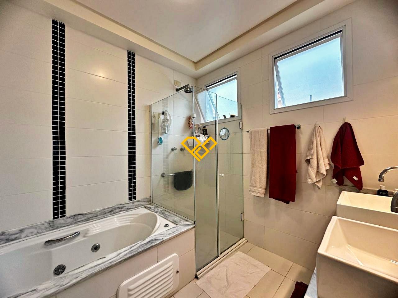 Sobrado à venda no Gonzaga: Wc suíte 1