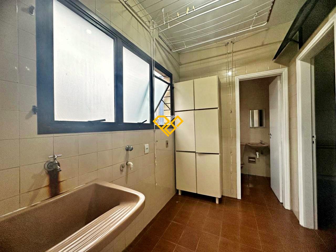 Apartamento à venda no Gonzaga: Área de serviço