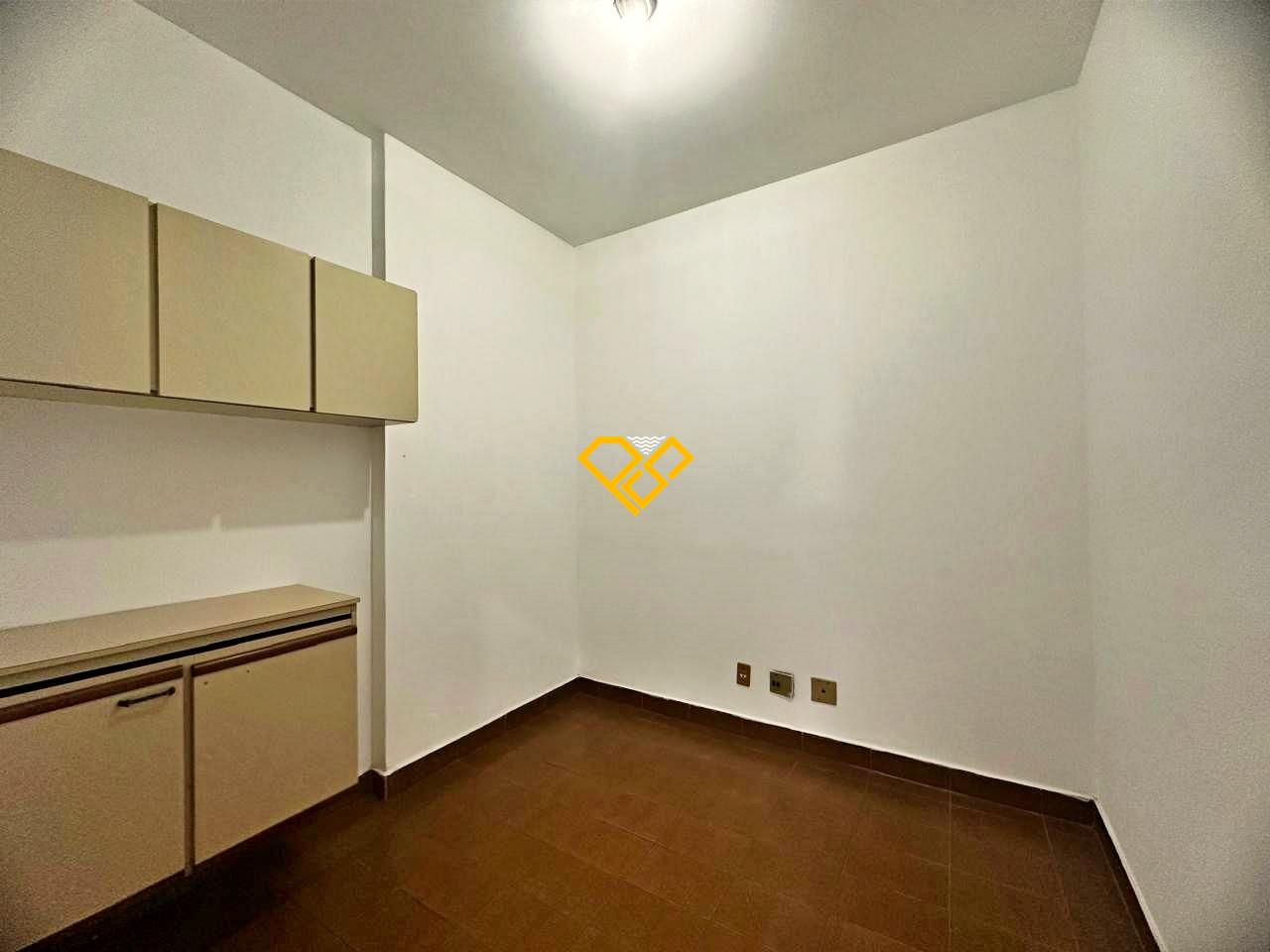 Apartamento à venda no Gonzaga: Dependência