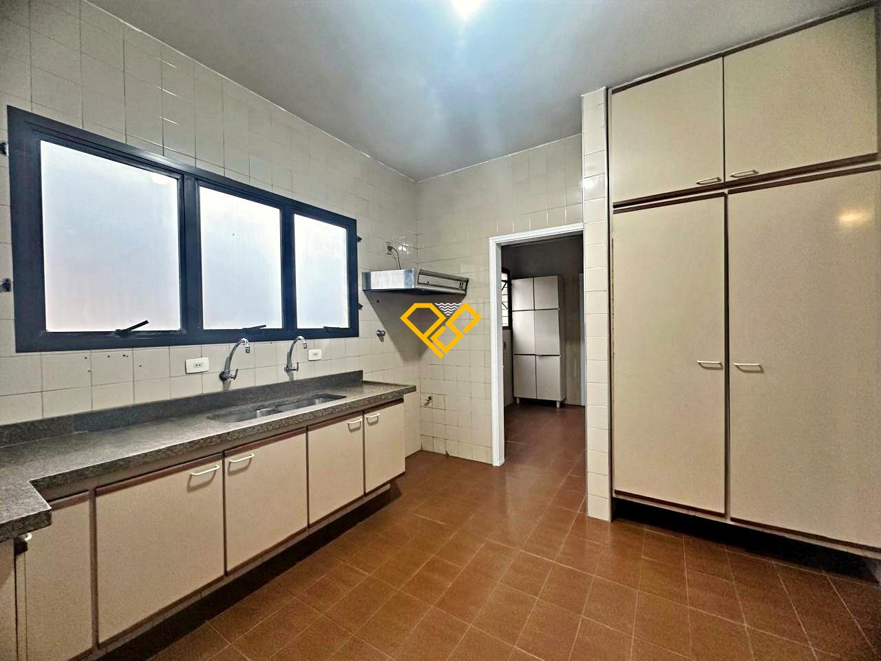 Apartamento à venda no Gonzaga: Cozinha