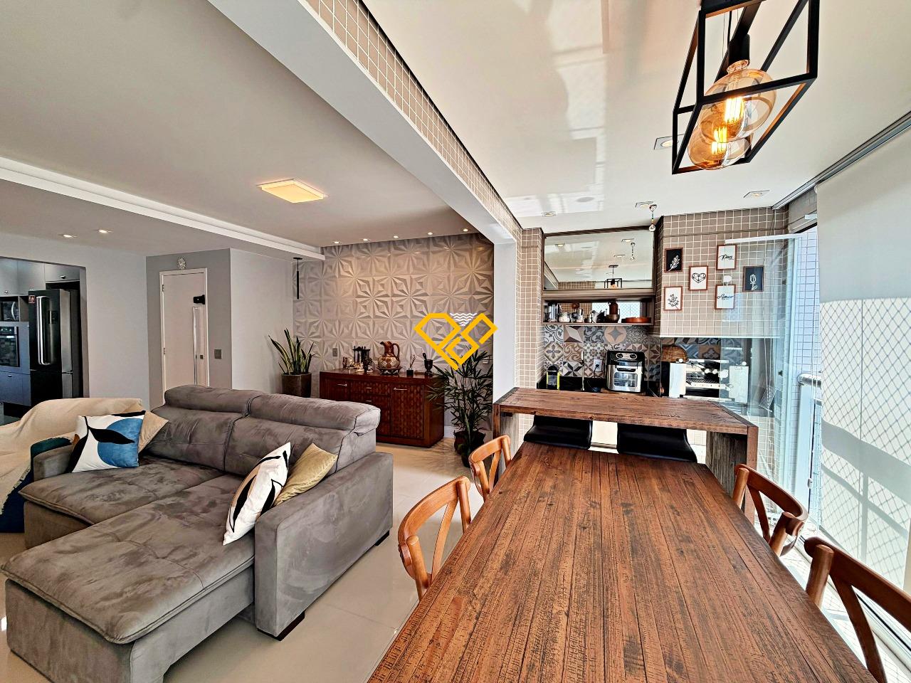 Apartamento à venda no José Menino: Sala e varanda