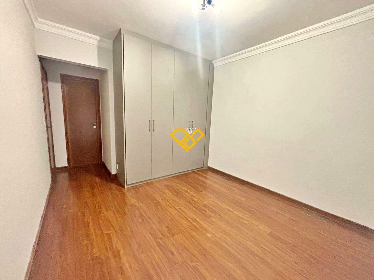 Apartamento à venda no Ponta da Praia: Suíte 3