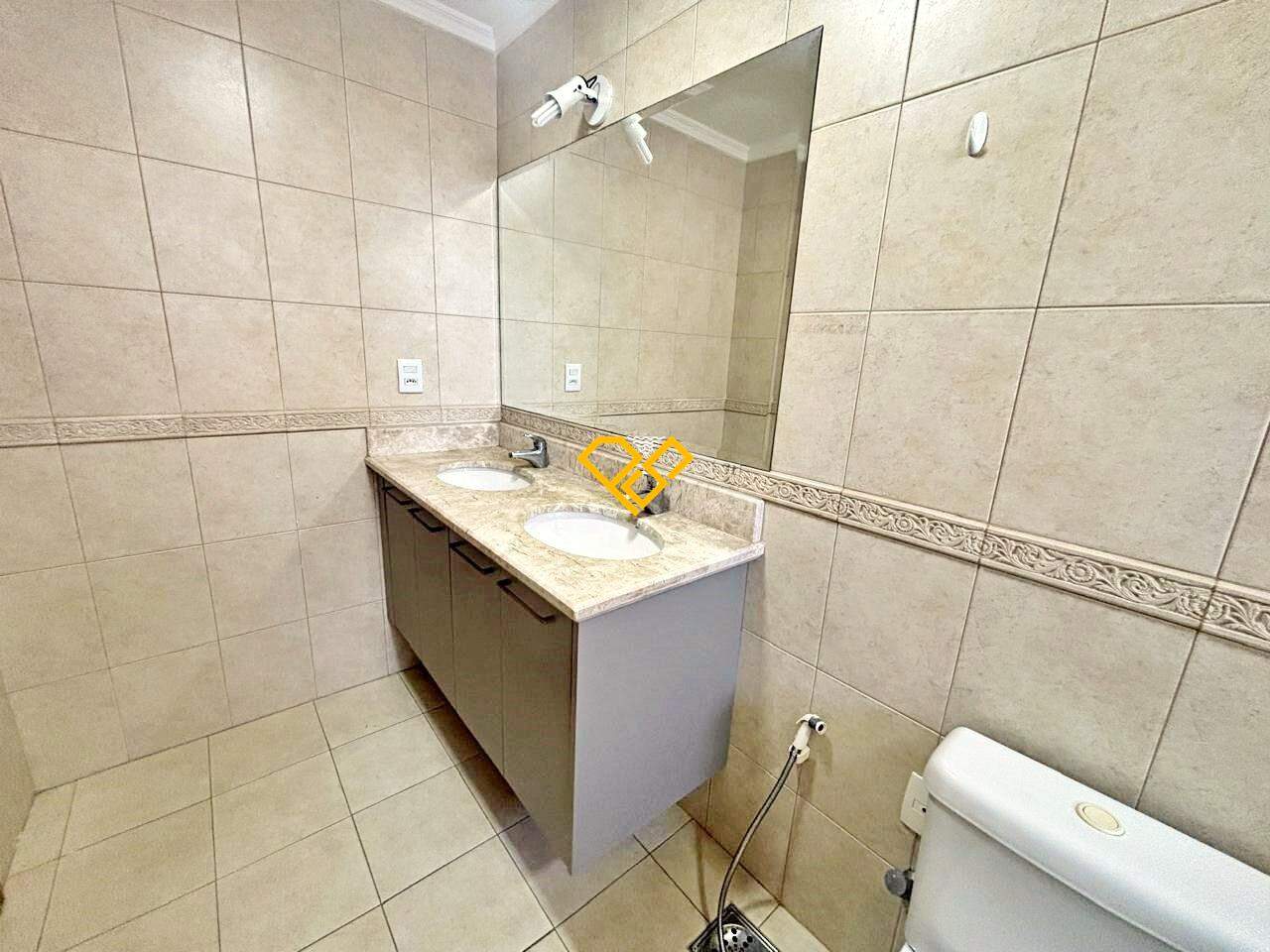 Apartamento à venda no Ponta da Praia: Wc suíte 1