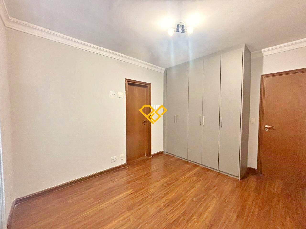 Apartamento à venda no Ponta da Praia: Suíte 2