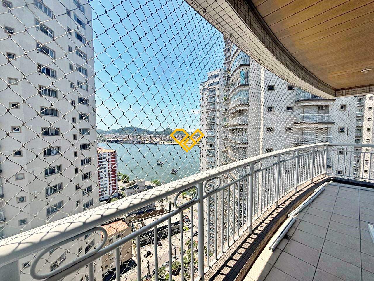 Apartamento à venda no Ponta da Praia: Varanda