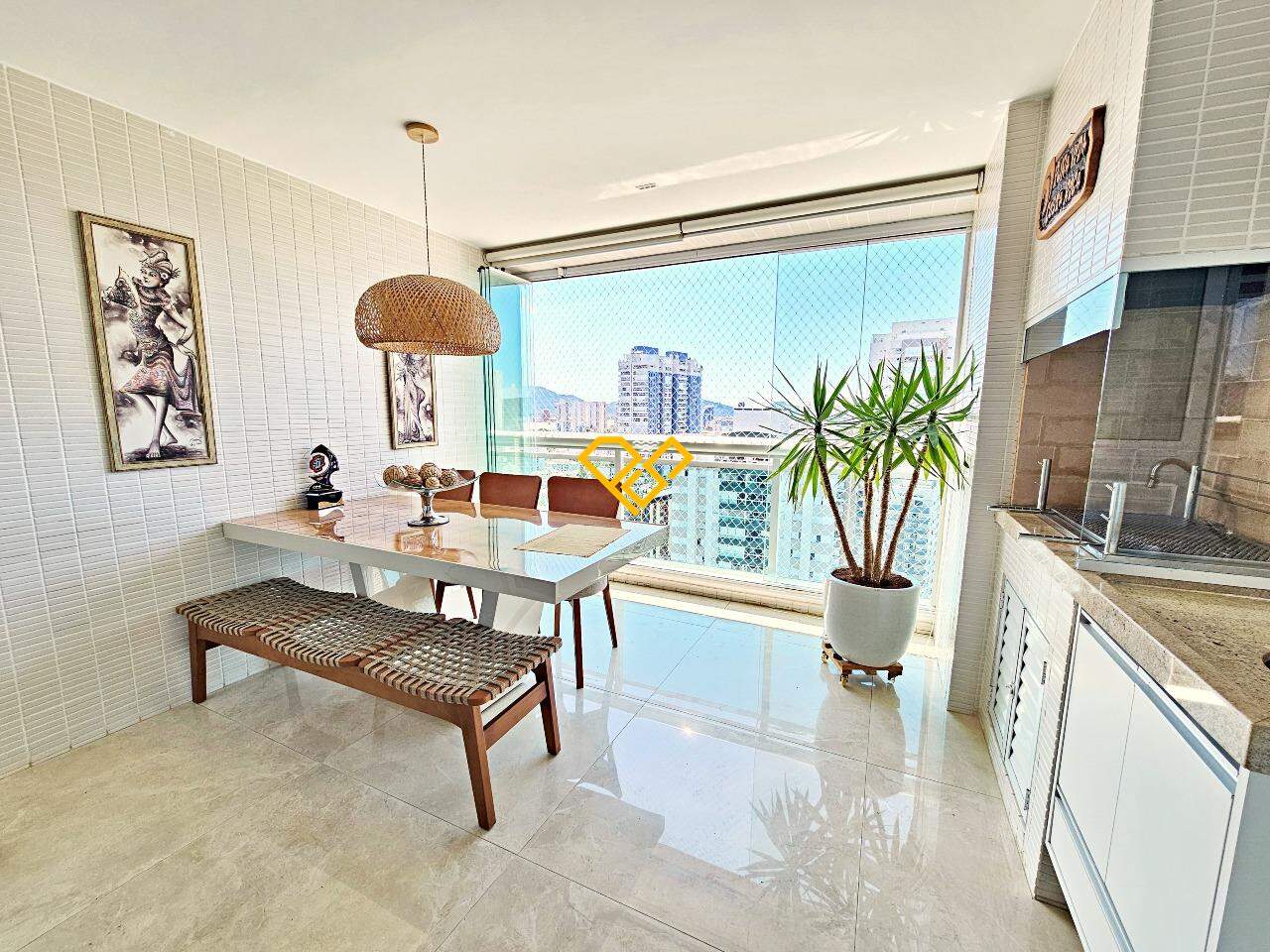 Apartamento para aluguel no Aparecida: Varanda