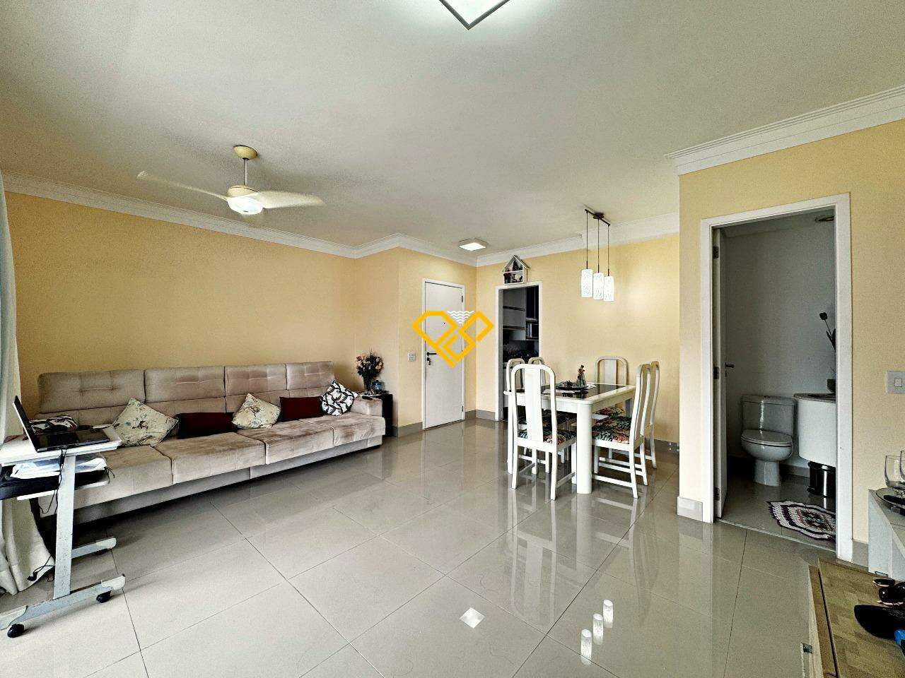 Apartamento à venda no José Menino: Sala