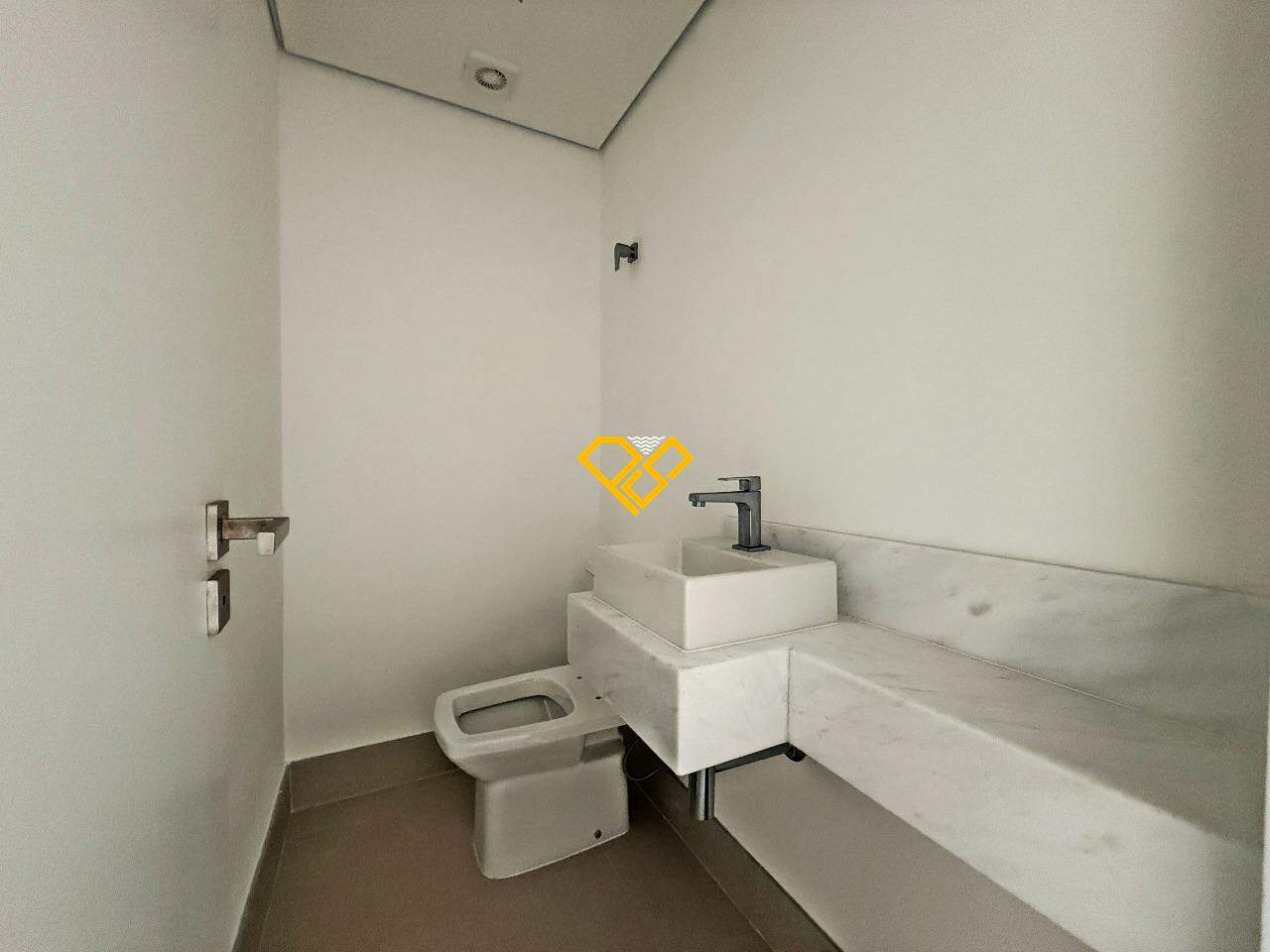 Apartamento à venda no Pompéia: lavabo