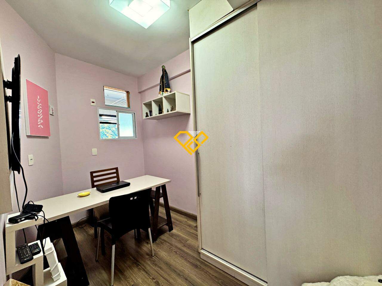 Apartamento à venda no Marapé: Dependência revertida em escritório