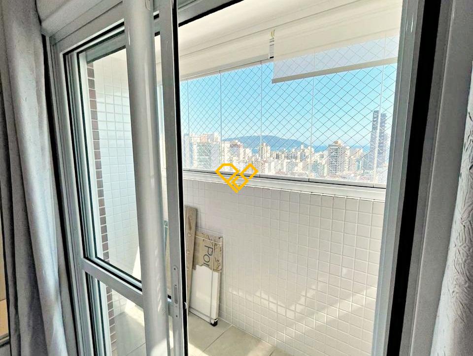 Apartamento para aluguel no Campo Grande: Varanda