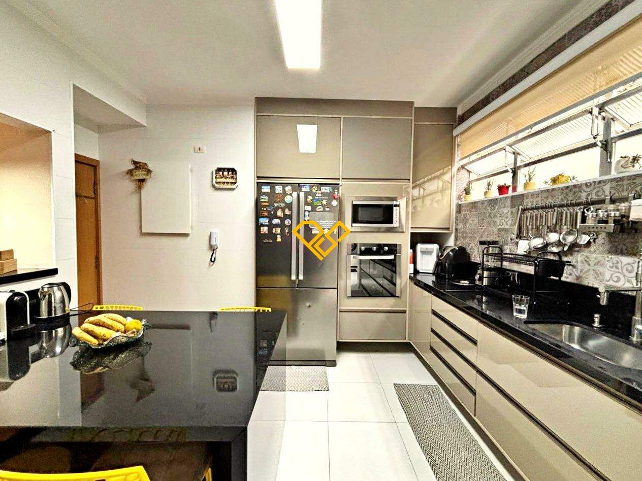 Apartamento à venda no Ponta da Praia: Cozinha