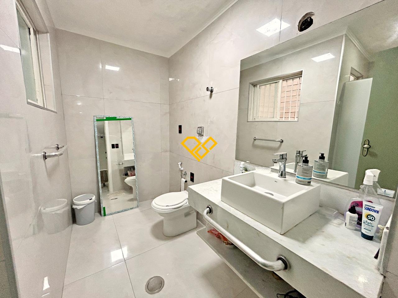 Apartamento à venda no Campo Grande: Wc suíte