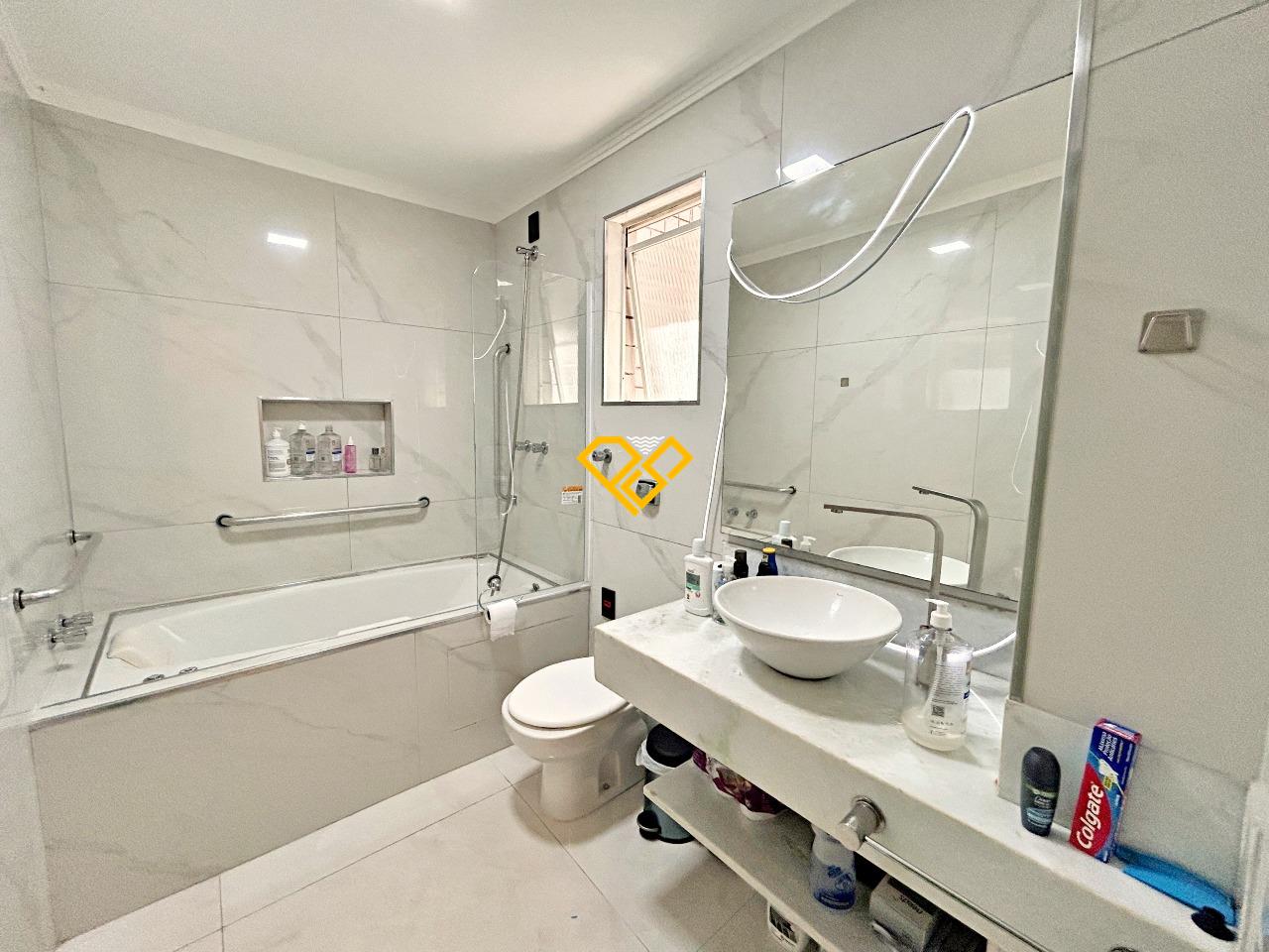 Apartamento à venda no Campo Grande: Wc social