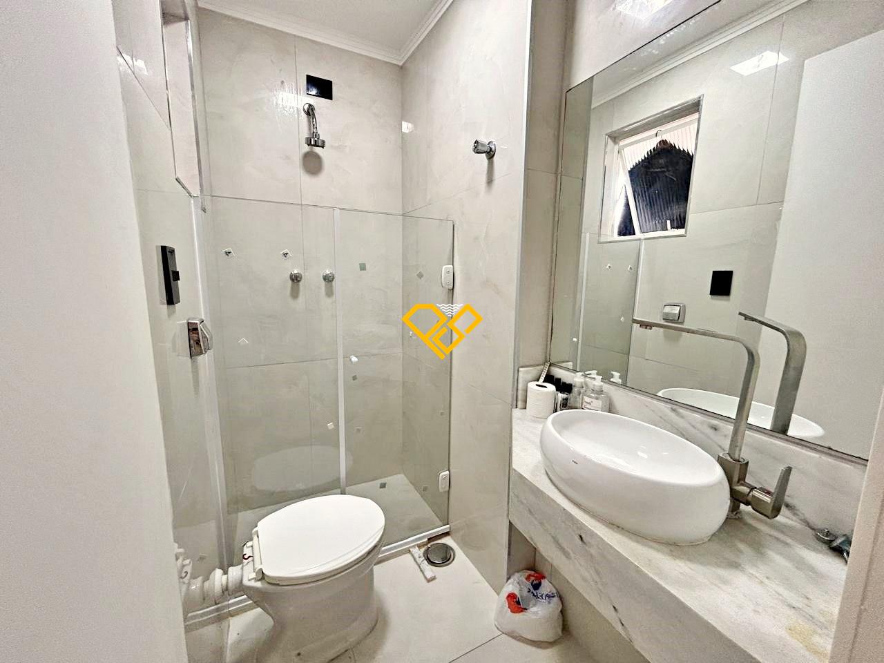 Apartamento à venda no Campo Grande: Wc de serviço