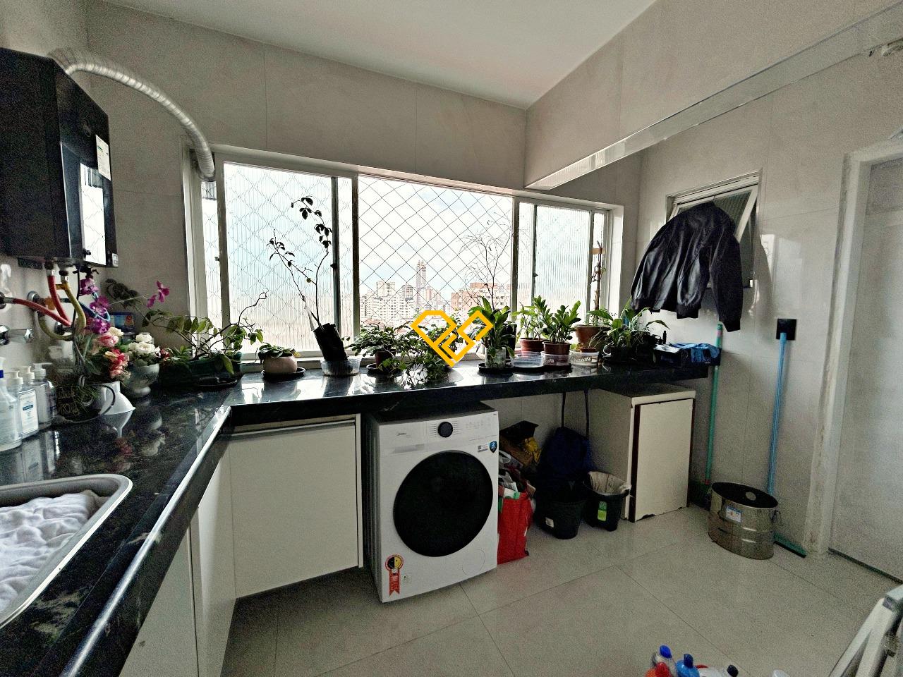 Apartamento à venda no Campo Grande: Área de serviço