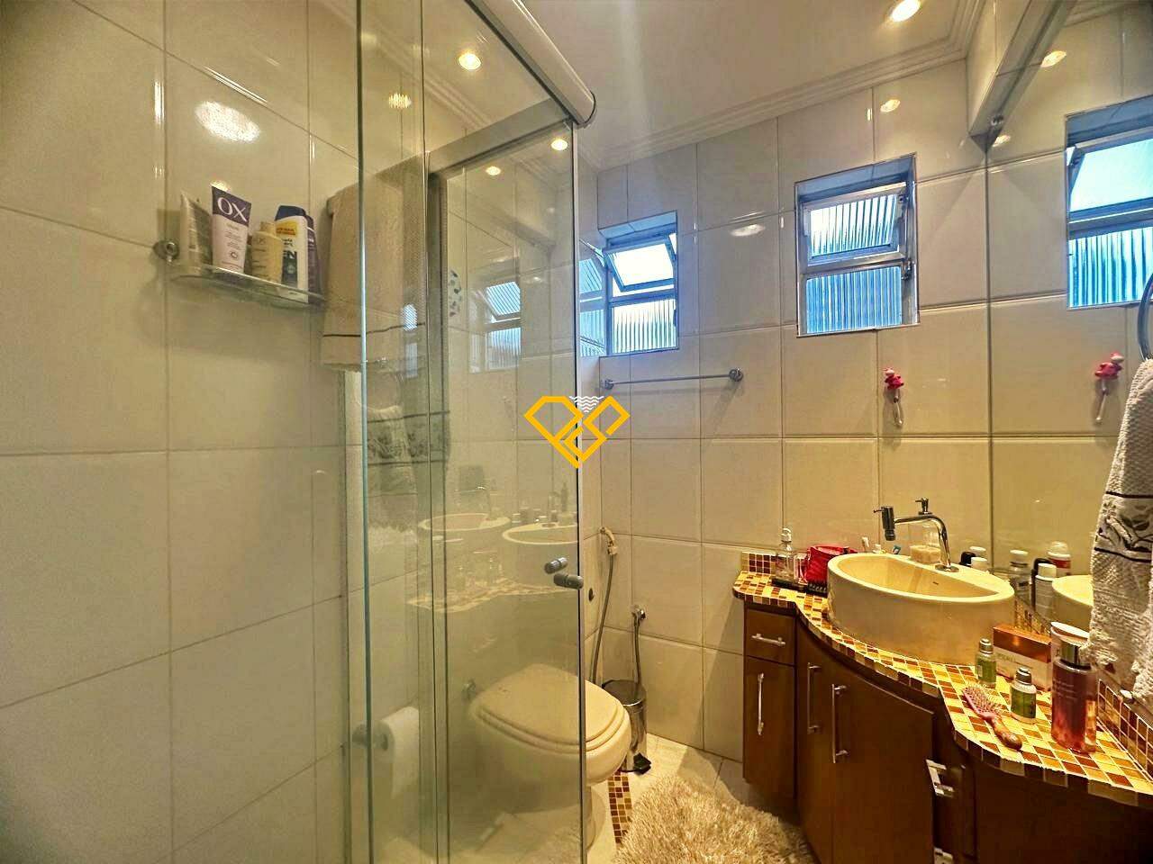Apartamento à venda no Gonzaga: Wc social