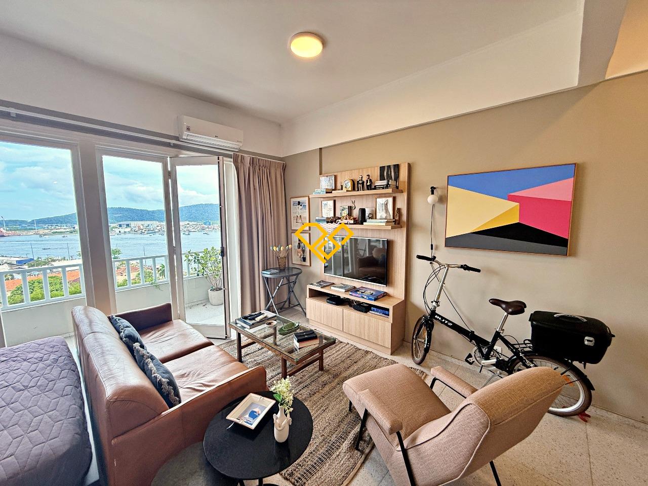 Apartamento à venda no Ponta da Praia: Sala