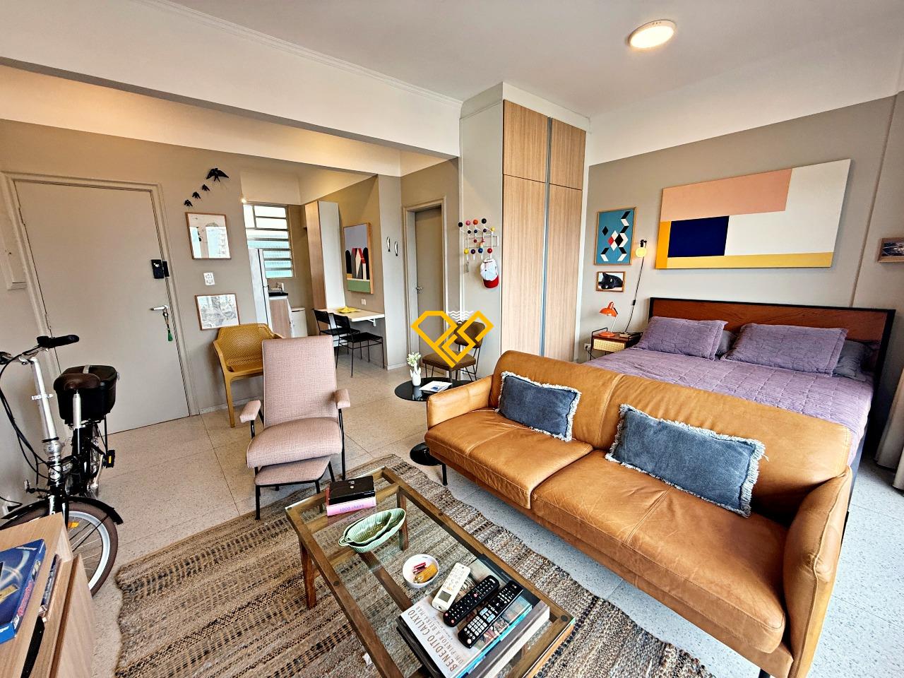 Apartamento para aluguel no Ponta da Praia: Sala e dormitório