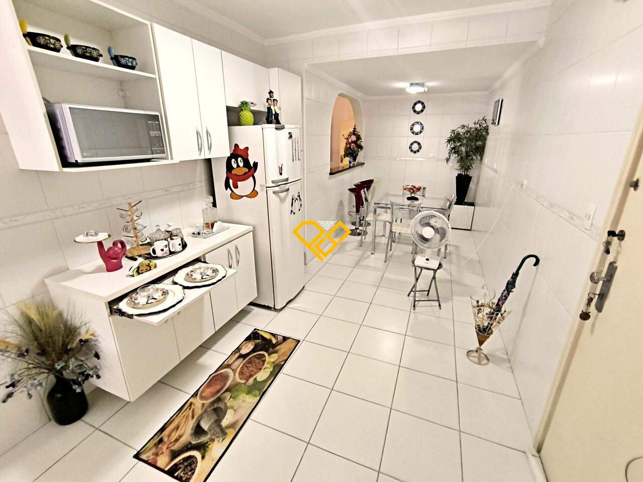 Apartamento à venda no Gonzaga: Cozinha