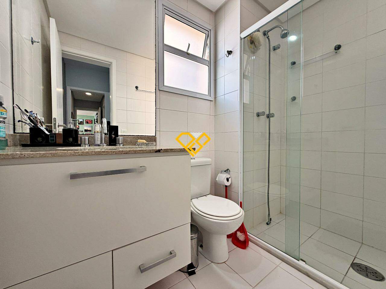 Apartamento à venda no José Menino: Wc suíte