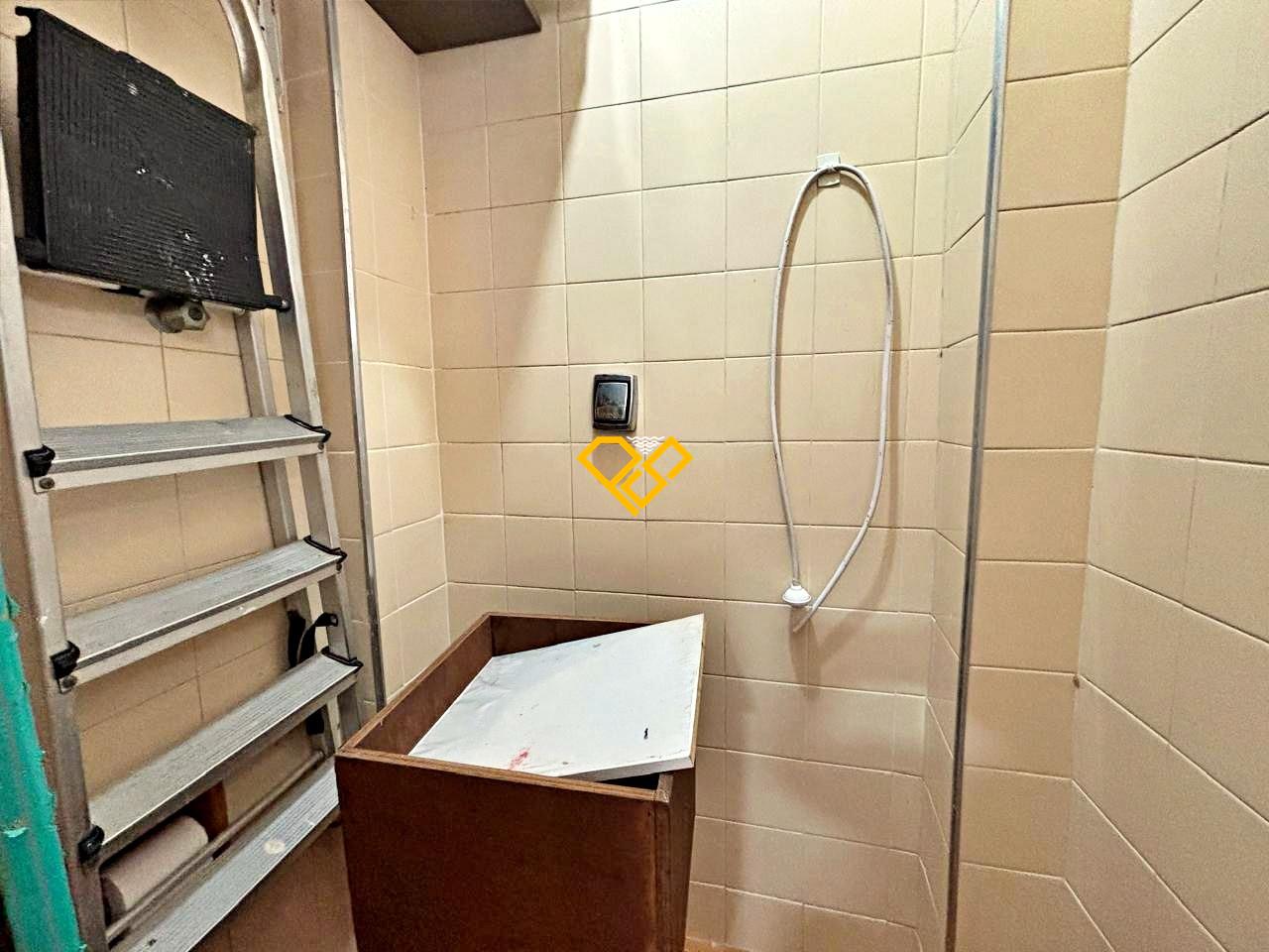 Apartamento à venda no Pompéia: Wc de serviço