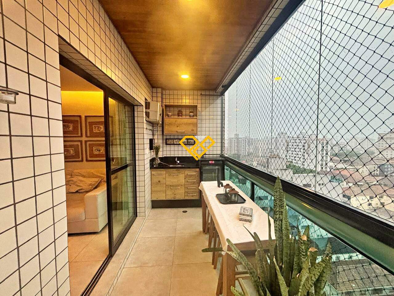 Apartamento à venda no Embaré: Varanda