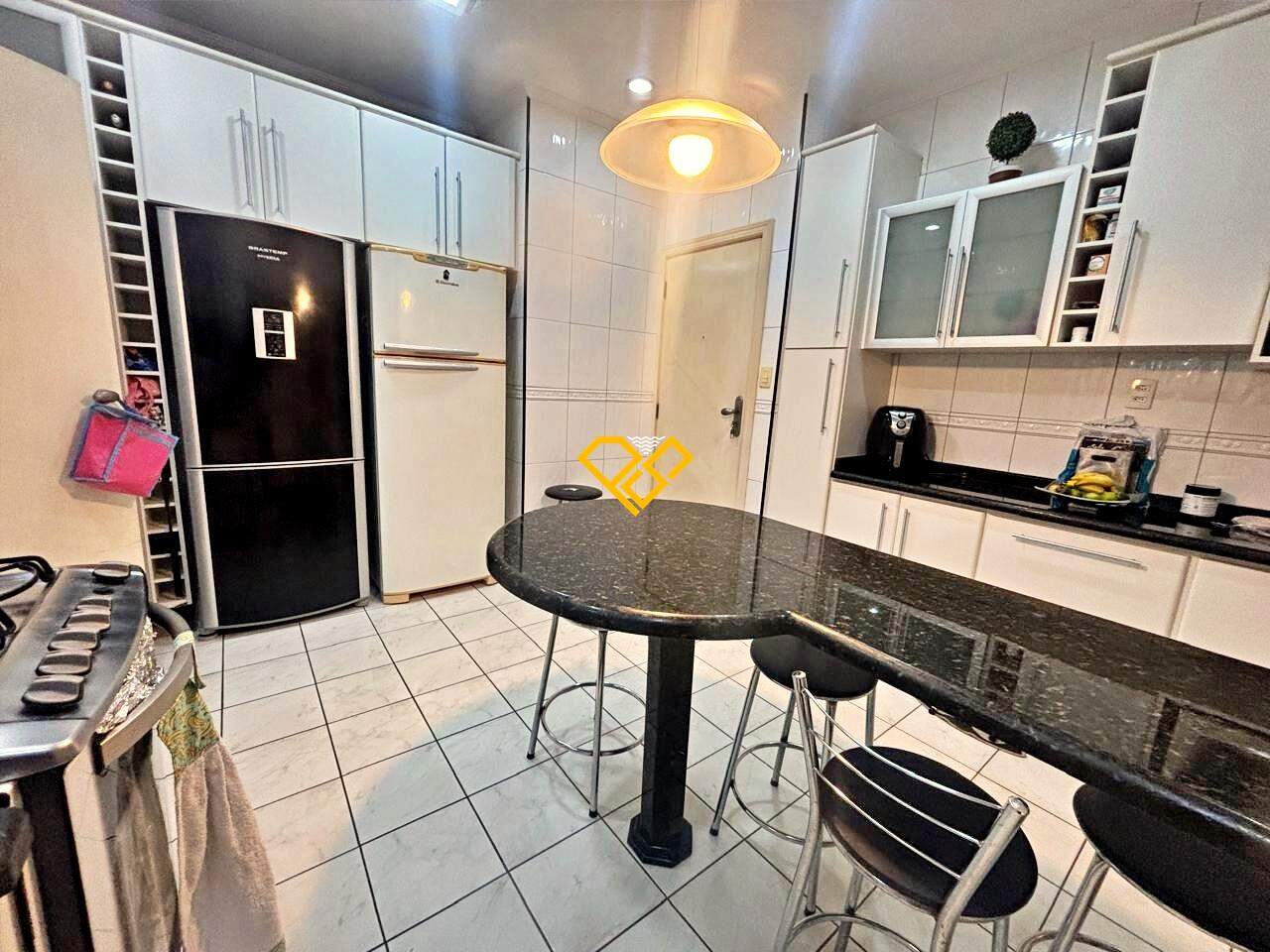 Apartamento à venda no Embaré: Cozinha