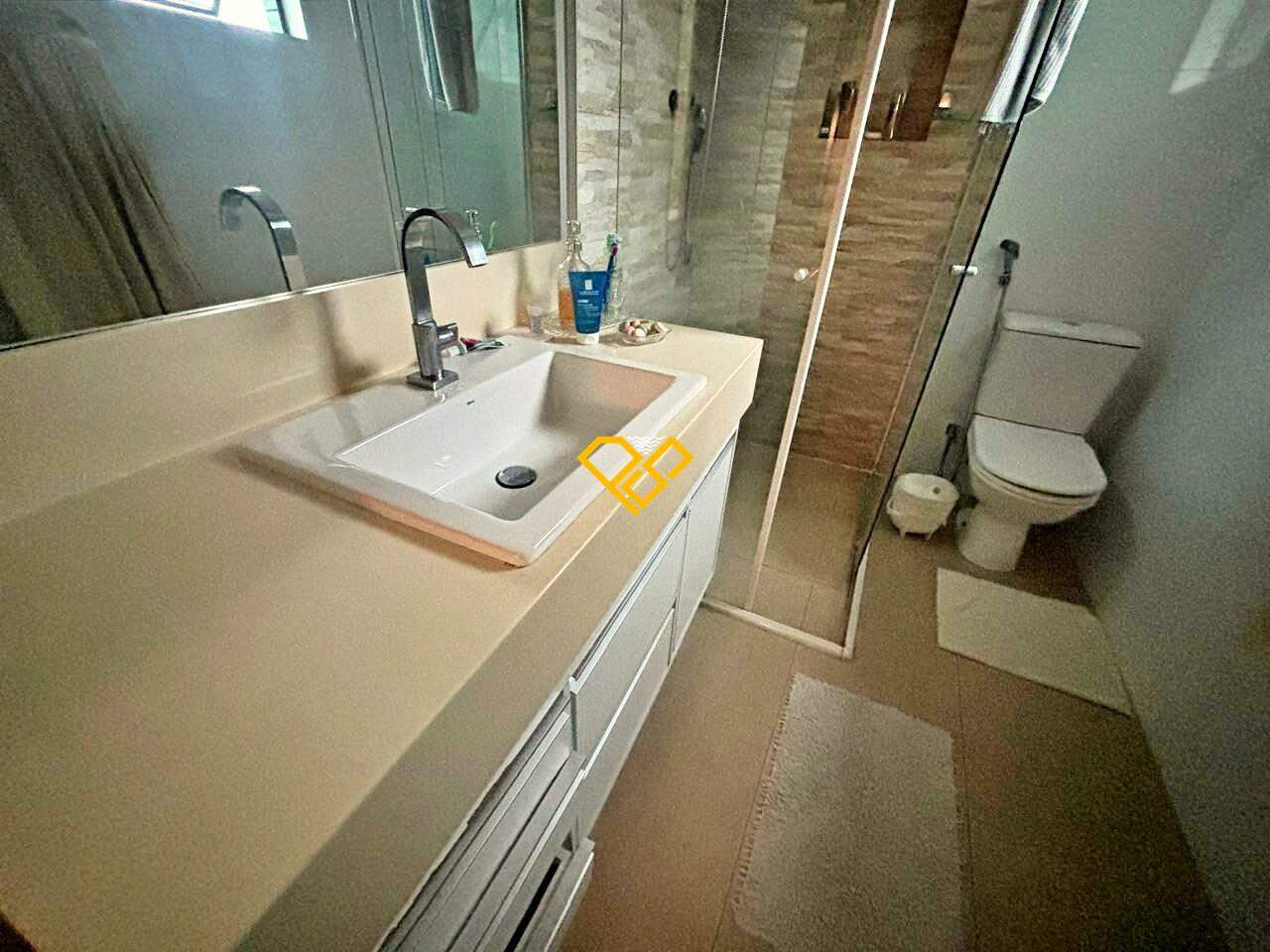 Apartamento à venda no Embaré: Wc suíte 1
