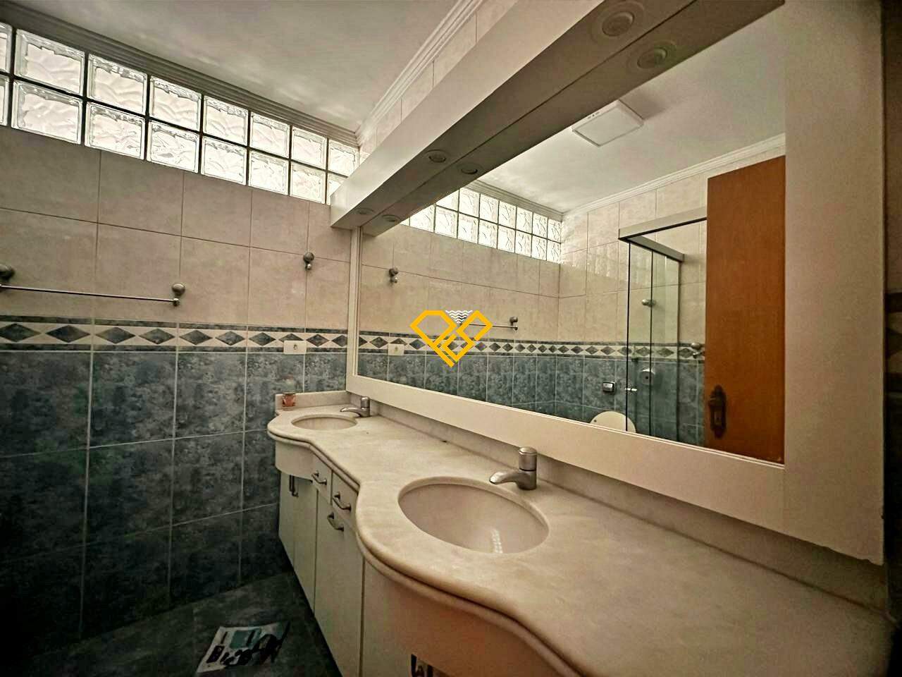 Apartamento à venda no Gonzaga: Wc suíte 2