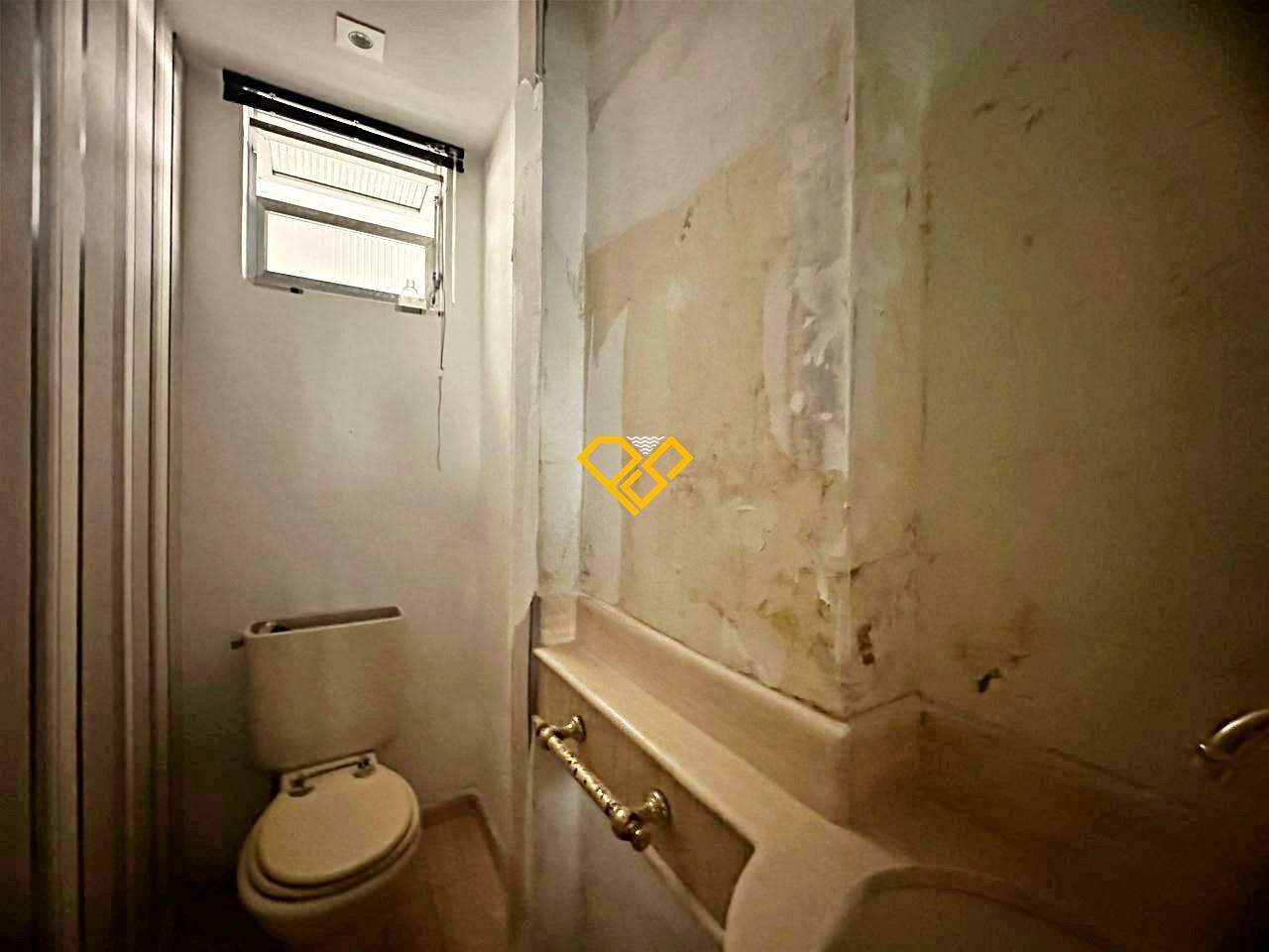Apartamento à venda no Gonzaga: Lavabo
