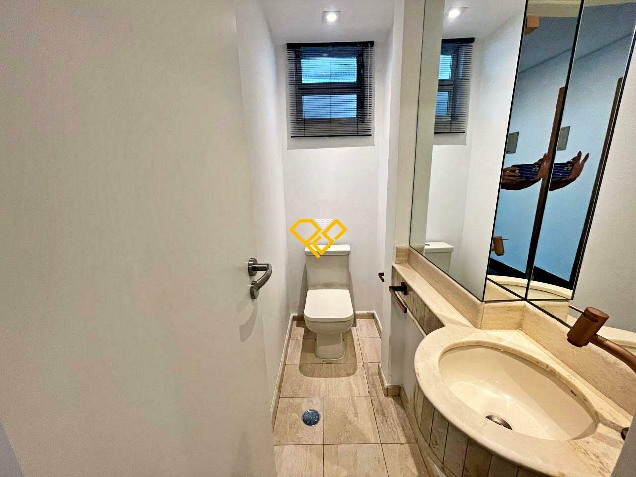 Apartamento à venda no Gonzaga: Lavabo