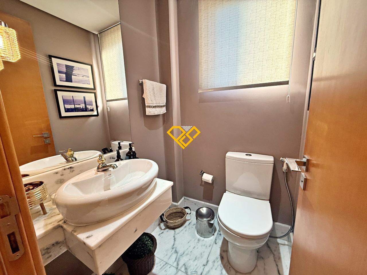 Apartamento à venda no Pompéia: Lavabo